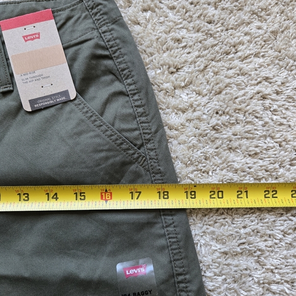 Levis NWOT 94 baggy cargo pants green mid rise lightweight womens 25 - Picture 13 of 13